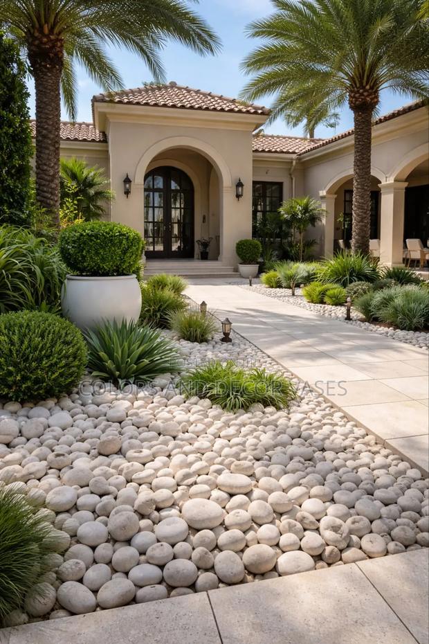 Decor Your Compound With Beautiful Off White Riverbed Stones - main view