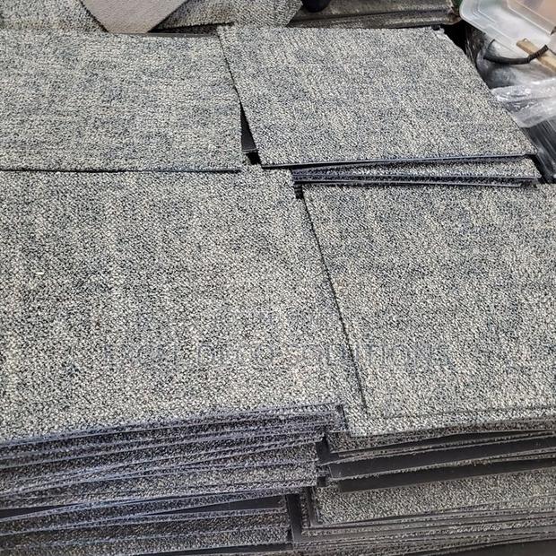 Commercial Plain Carpet Tiles – Perfect for Large Offices