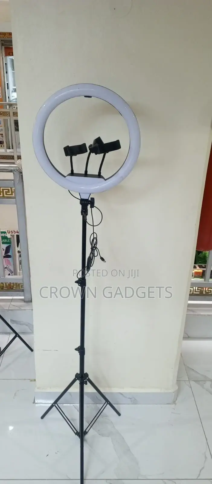 Qx360 14” Ring Light 360° Phone Holder for Streaming