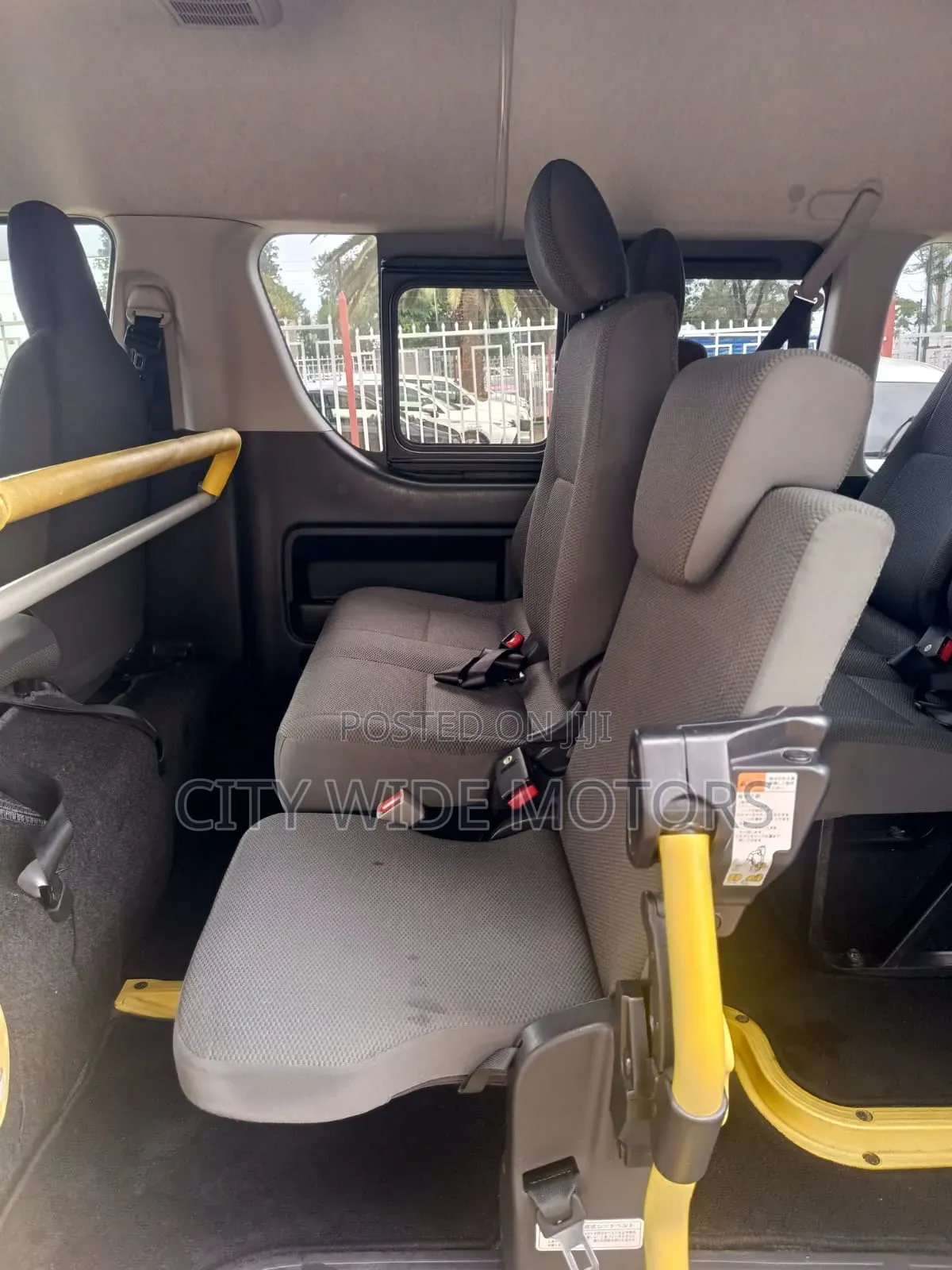 Toyota HiAce 2019 White