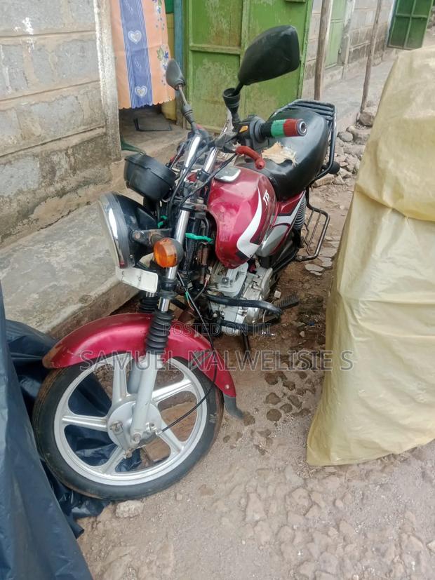TVS HLX 125 2023 Red - thumbnail 2