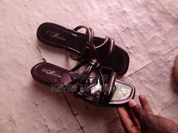 Flat Slide Sandles - thumbnail 2