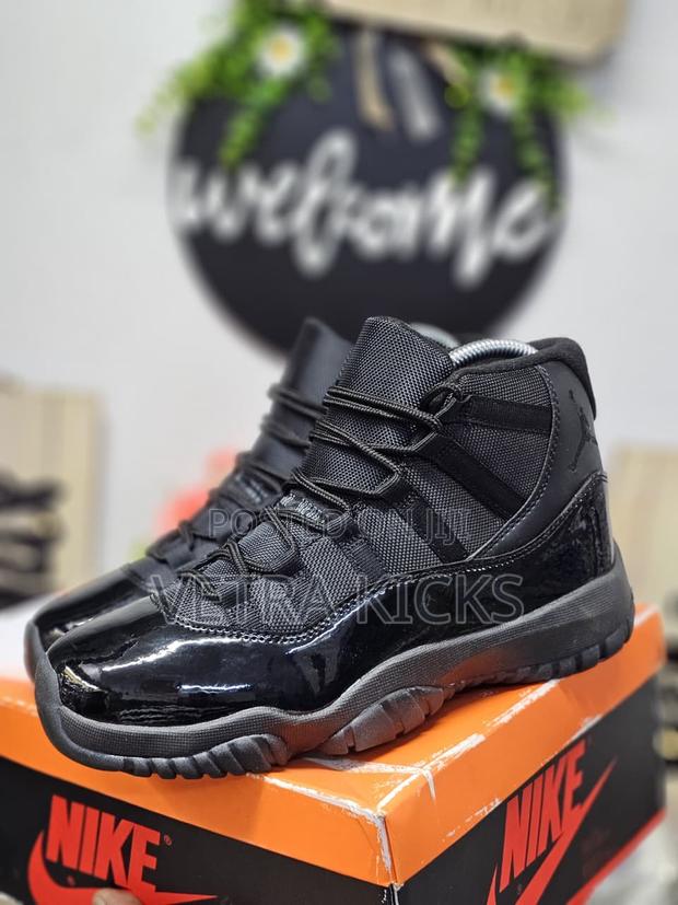 Jordan 11 Black Sneakers – Classic Streetwear Shoes Kenya