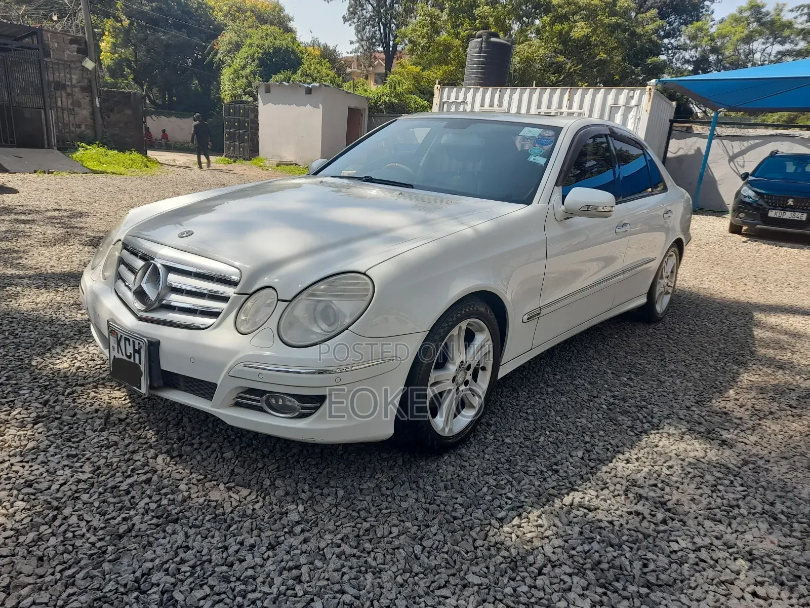 Mercedes-Benz E350 Base 4dr Sedan RWD (3.5L 6cyl 7A) 2009 Pearl