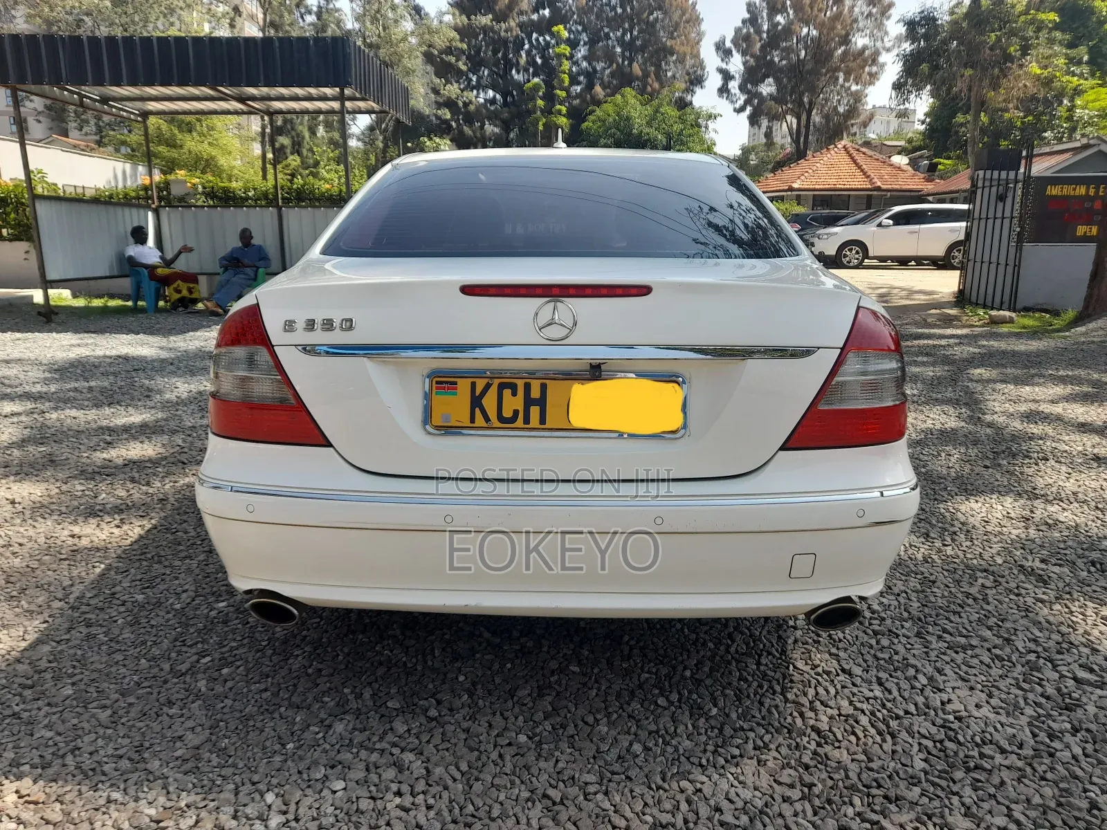Mercedes-Benz E350 Base 4dr Sedan RWD (3.5L 6cyl 7A) 2009 Pearl