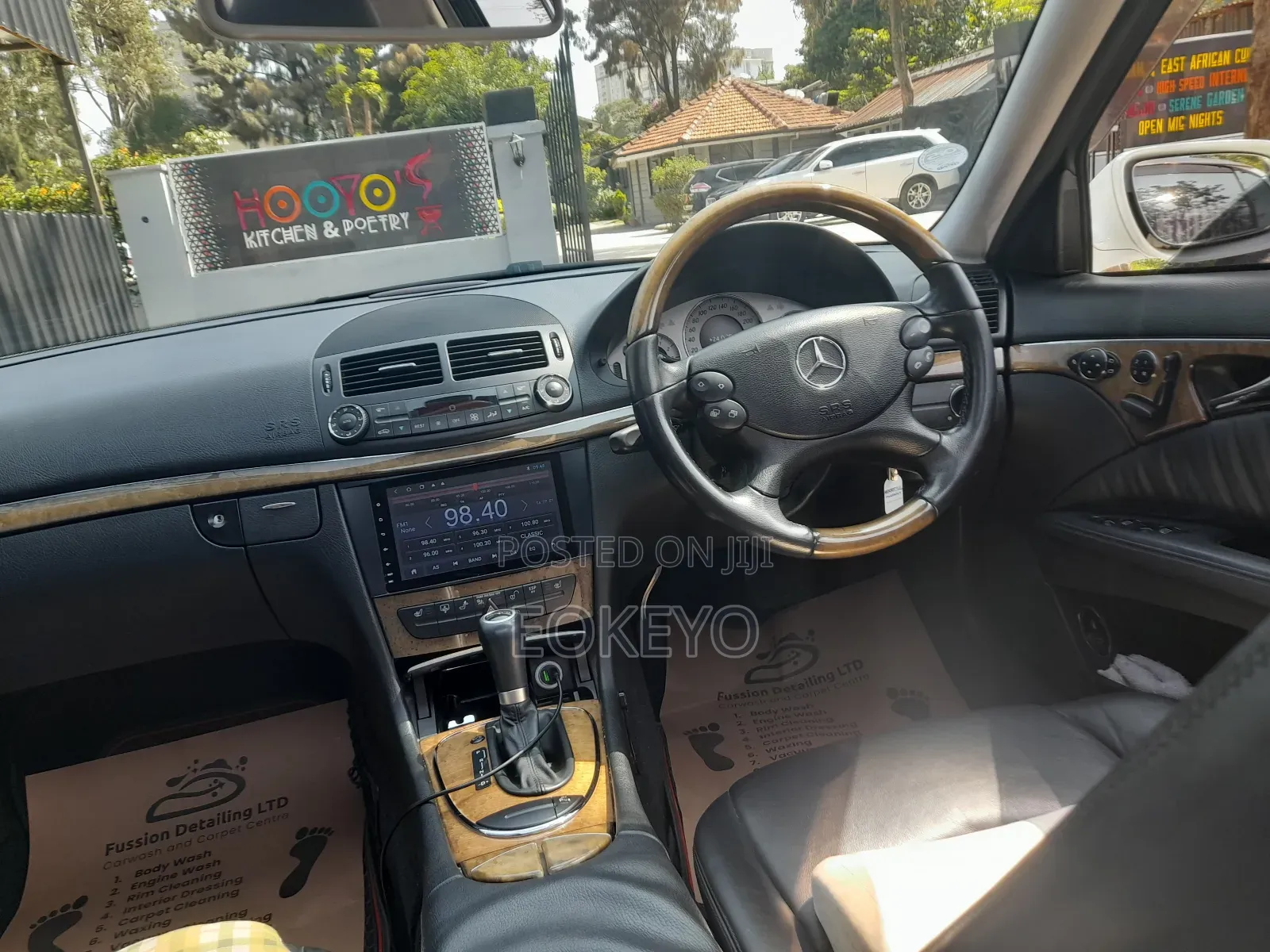 Mercedes-Benz E350 Base 4dr Sedan RWD (3.5L 6cyl 7A) 2009 Pearl