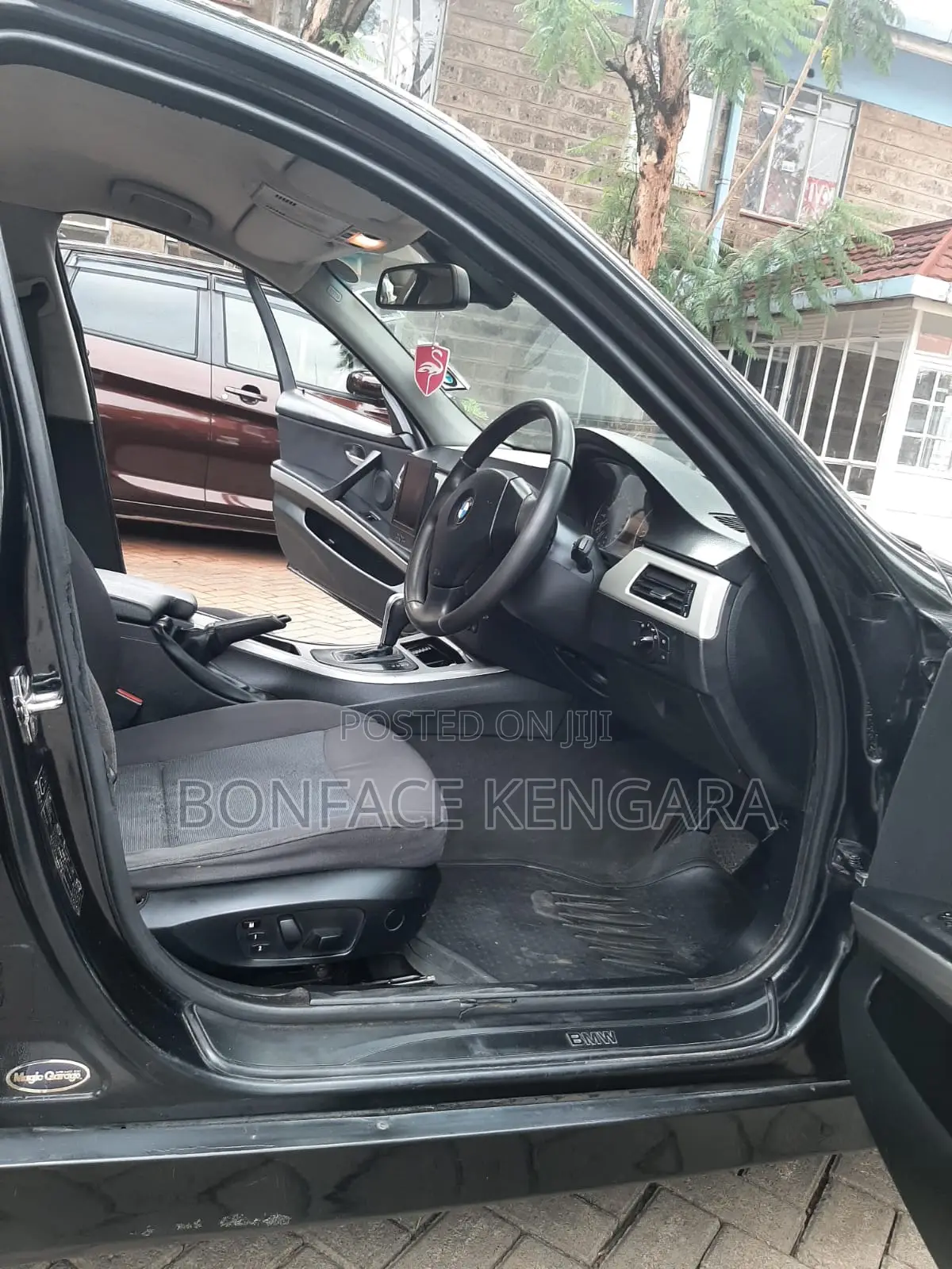 BMW 320i 2006 Black