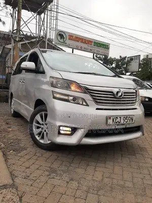 Toyota Vellfire 2009 Silver