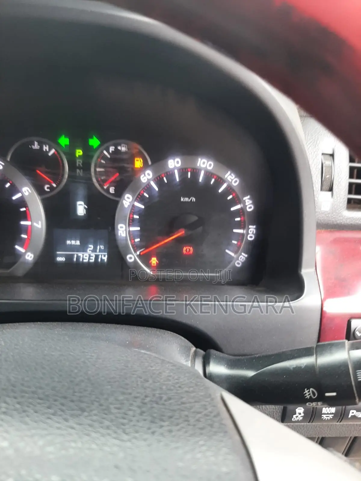 Toyota Vellfire 2009 Silver