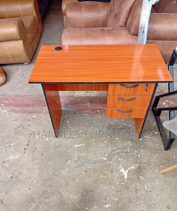 Executive 0.9m Study Table
