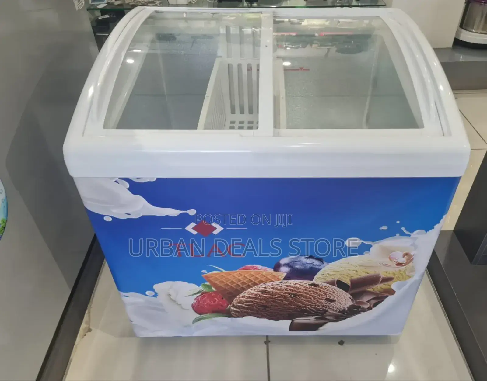 Tlac 156 LTRS Display Freezer