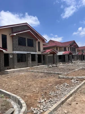 4bdrm Maisonette in Hotel 67 Area for sale