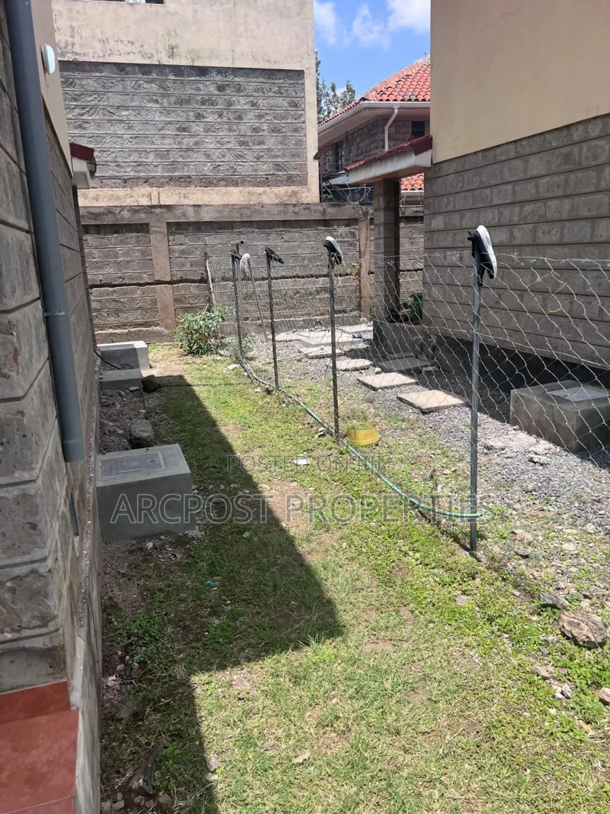 4bdrm Maisonette in Hotel 67 Area for sale
