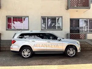 Mercedes-Benz GL-Class 2016 Silver