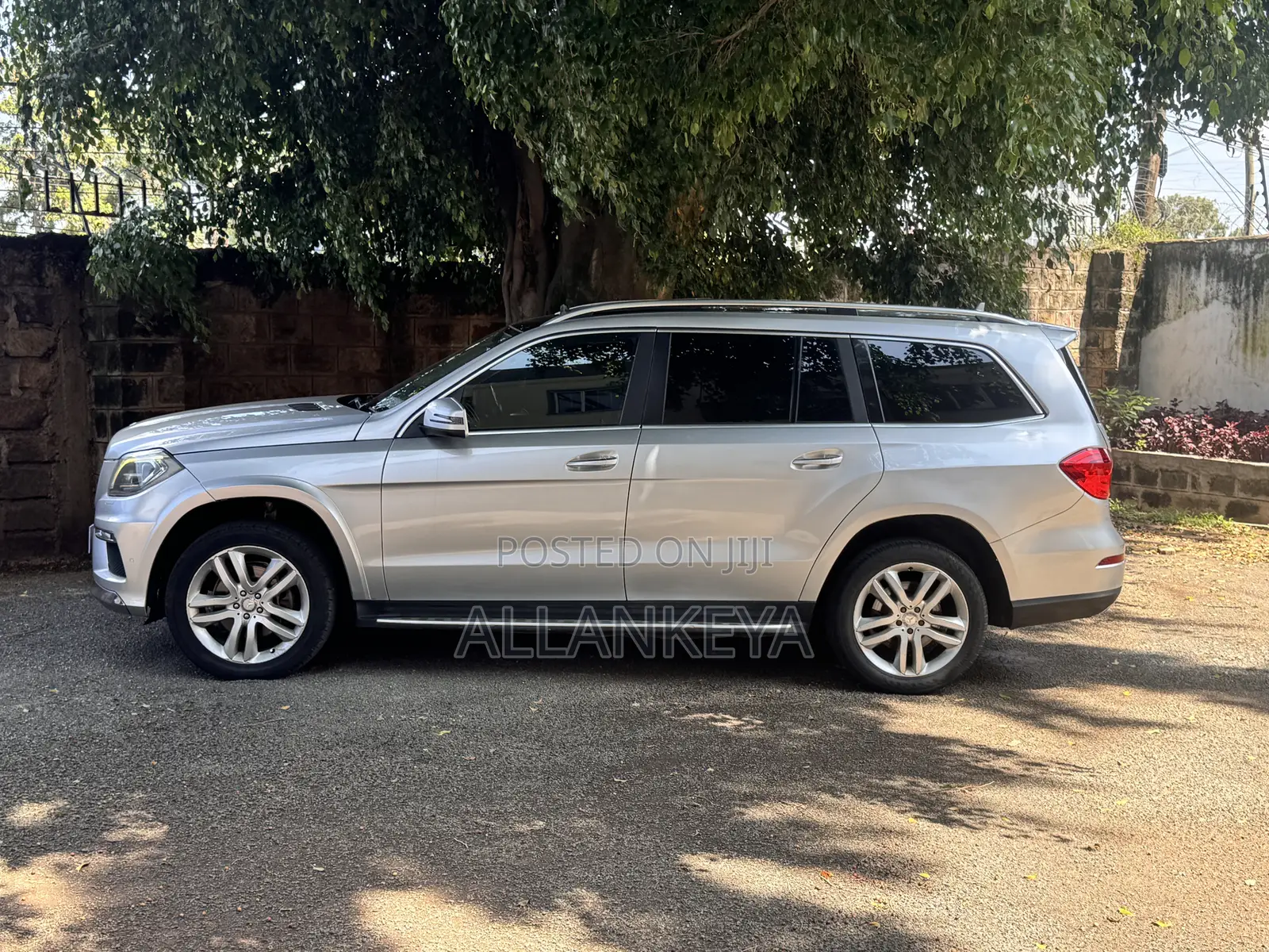 Mercedes-Benz GL-Class 2016 Silver
