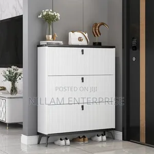 Bucket Flip Shoe Rack*