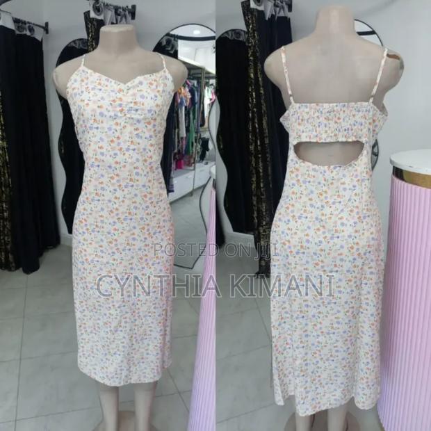 Selling Dresses - thumbnail 3