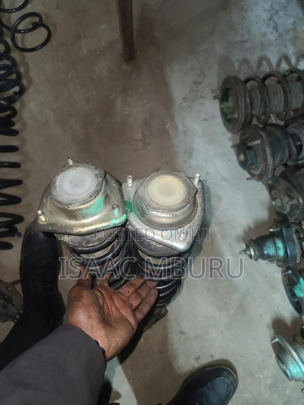 Front Hijet 2016 Shocks. - thumbnail 2