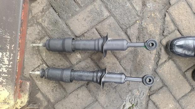 Front Ford Ranger 2010 Shocks. - thumbnail 2