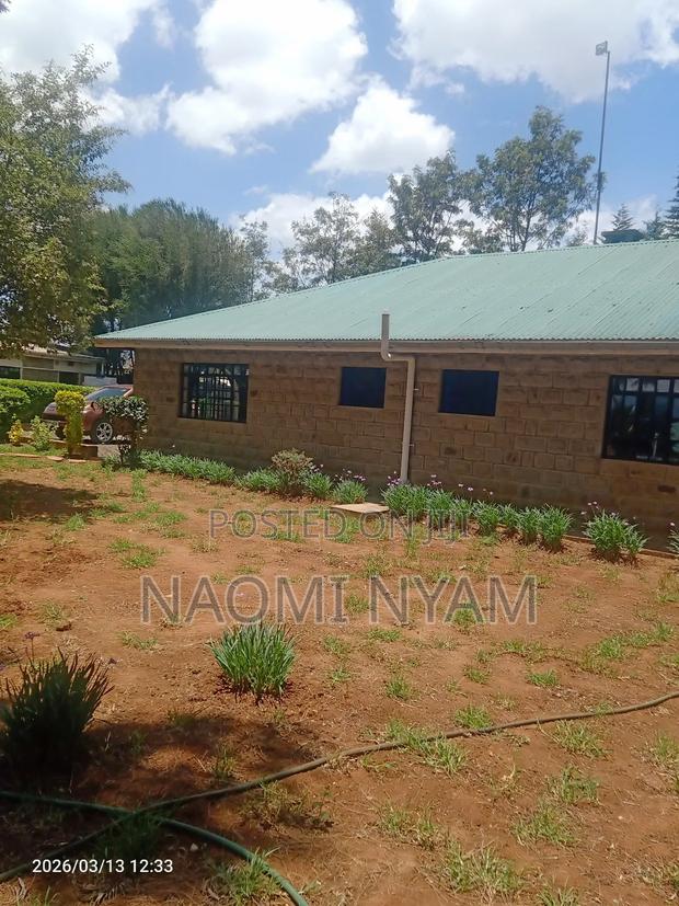 4bdrm Bungalow in Nanyuki for sale - main view