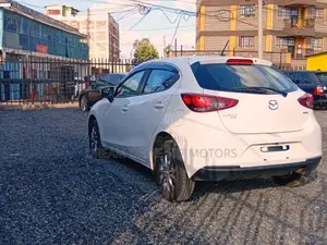 Mazda 2 2020 White