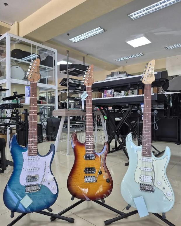 High-Quality Rhythm Electric Guitar Complete With Guitar