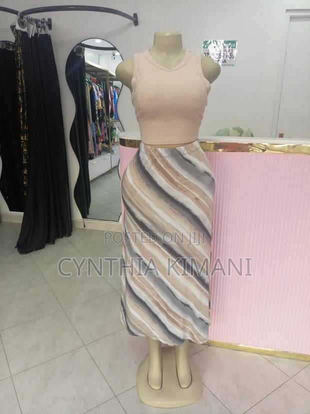 Selling Tops and Skirts - thumbnail 3