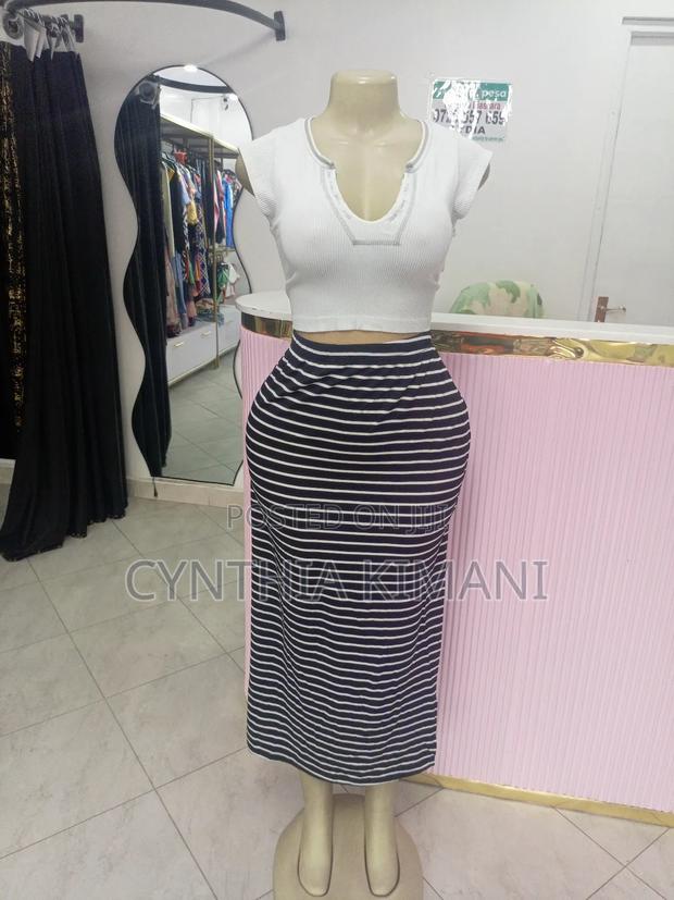 Selling Tops and Skirts - thumbnail 6