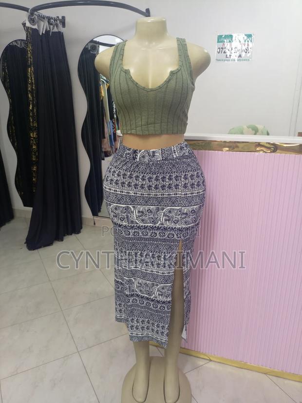 Selling Tops and Skirts - thumbnail 9