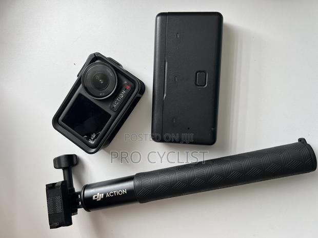 Dji Action 4 Adventure Combo - main view