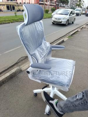 White Headrest Office Chair Office Chair Office Chair