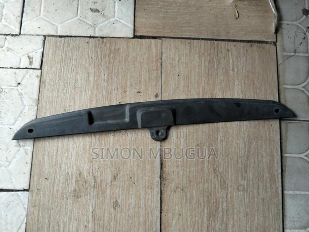 Toyota Crown Front Bumper Centre Stay
