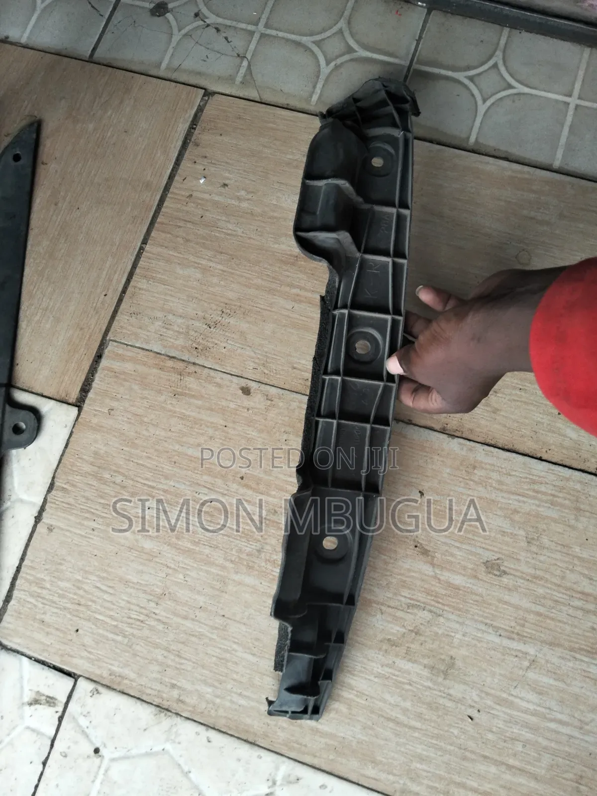Toyota Crown Front Bumper Seal