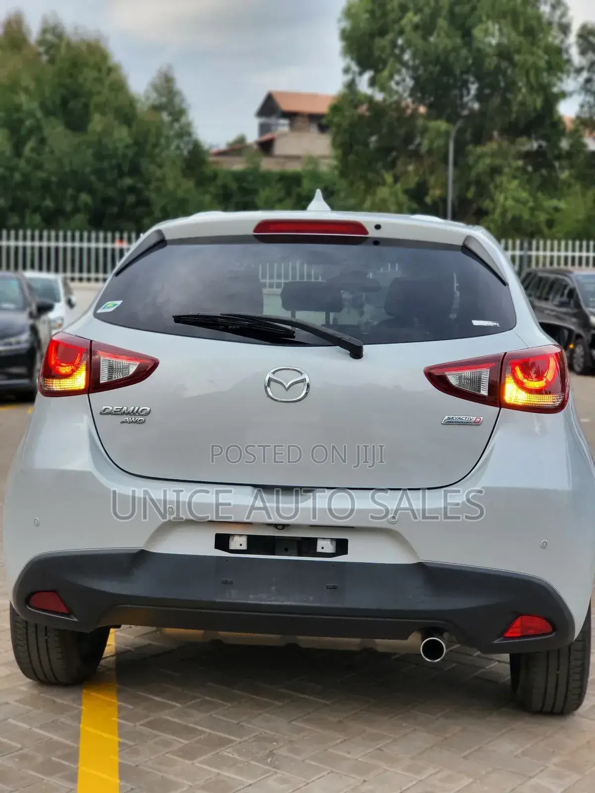 Mazda Demio 2018 White