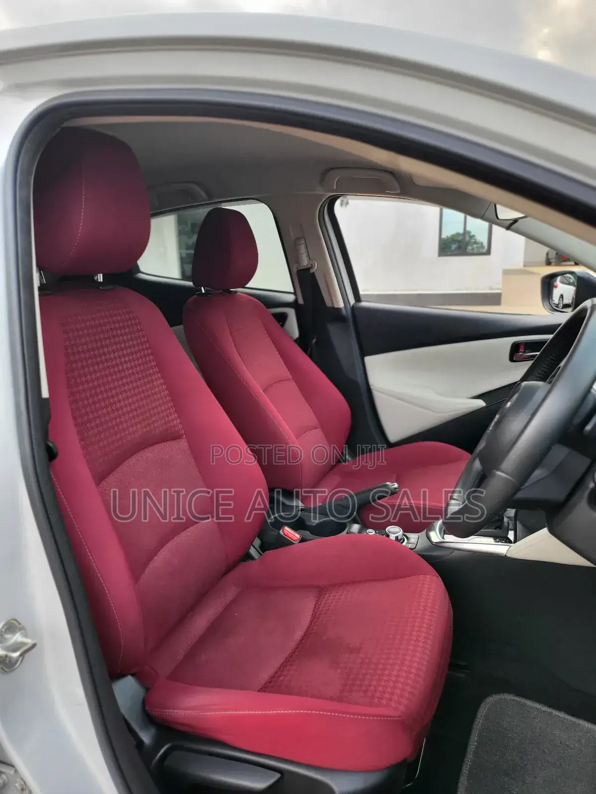 Mazda Demio 2018 White