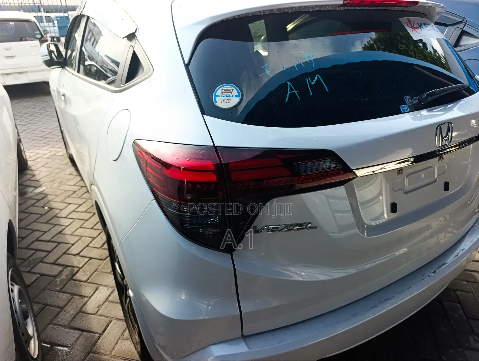 Honda Vezel 1.5 Hybrid 2WD 2019 Off white