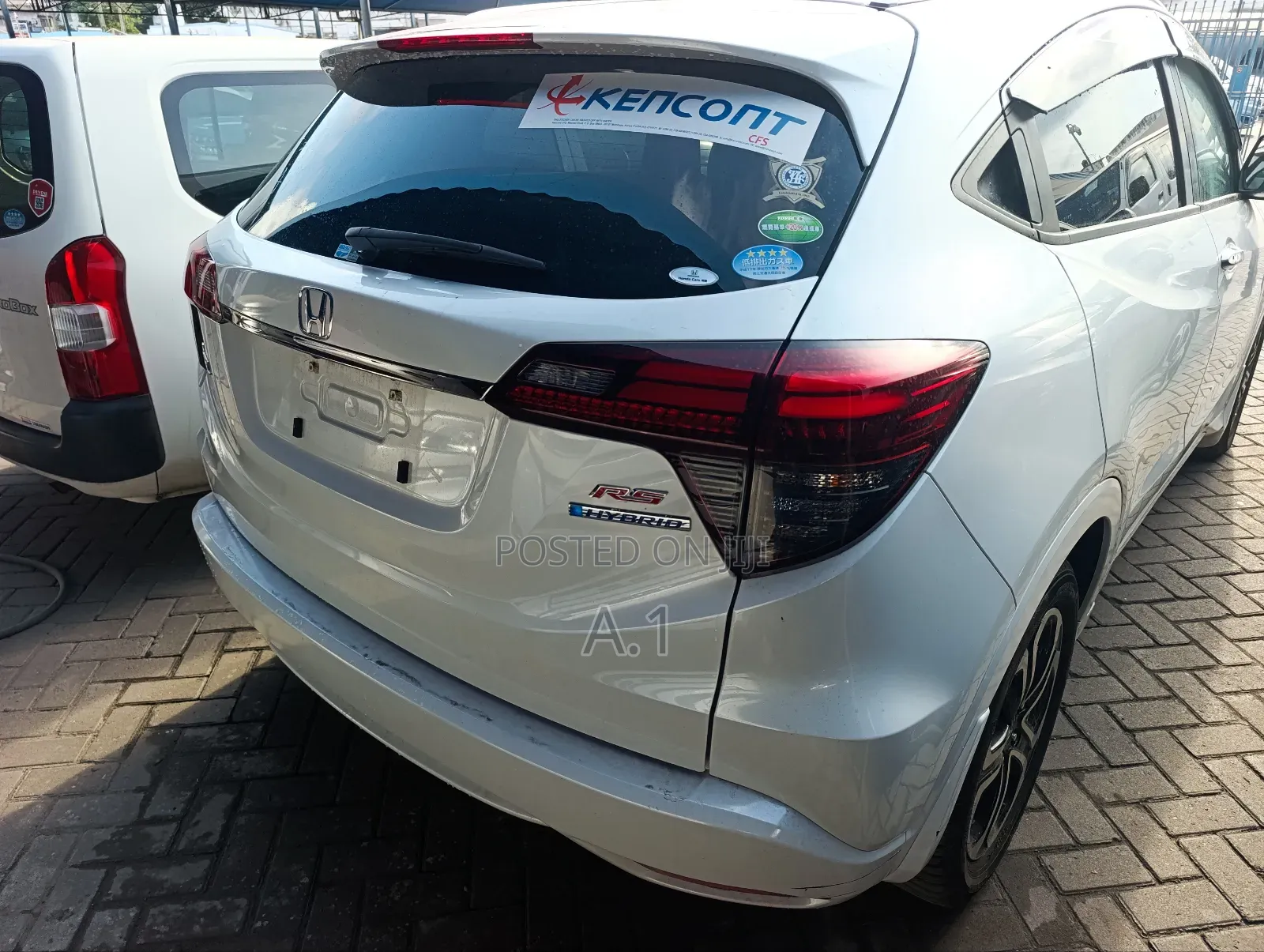 Honda Vezel 1.5 Hybrid 2WD 2019 Off white
