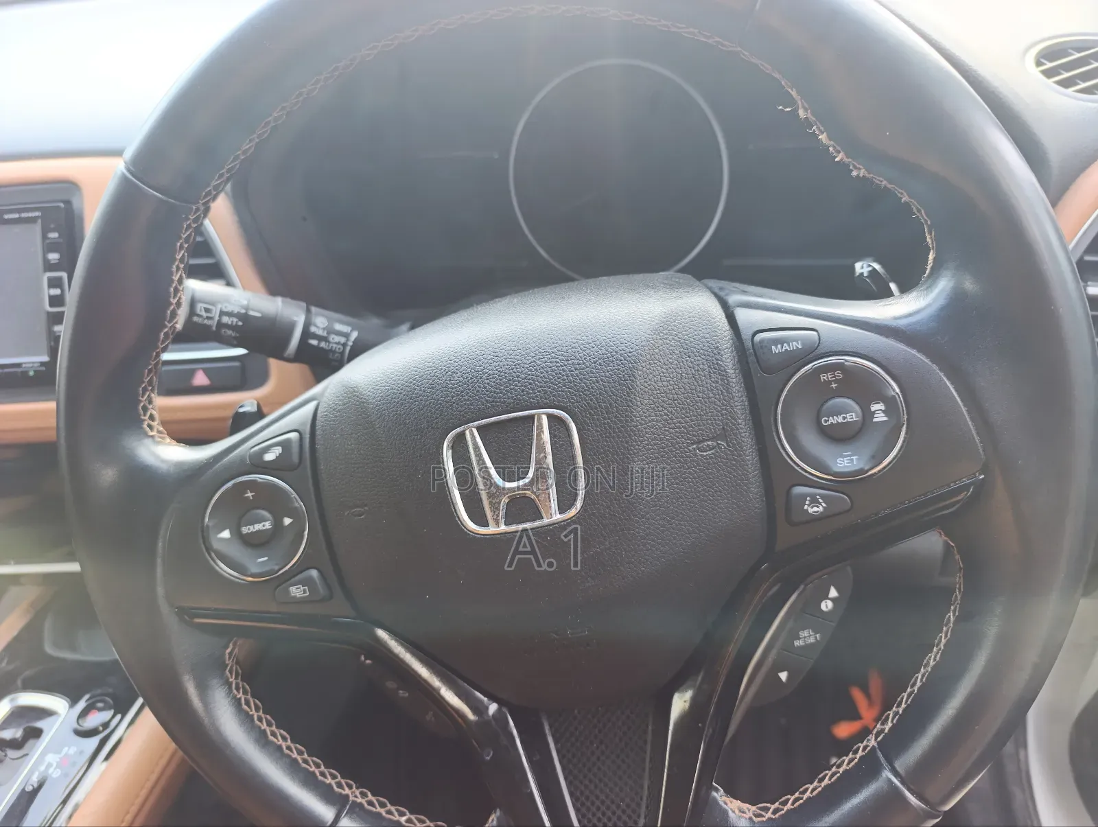 Honda Vezel 1.5 Hybrid 2WD 2019 Off white