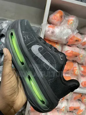 Nike Vomero Premium Zoom X