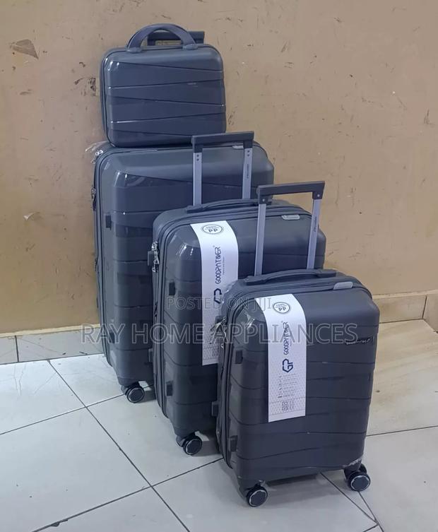 Luxurious Rubber Suitcase Set 4 in 1 - thumbnail 2