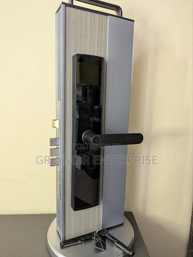 Biometric Smart Lock - main view