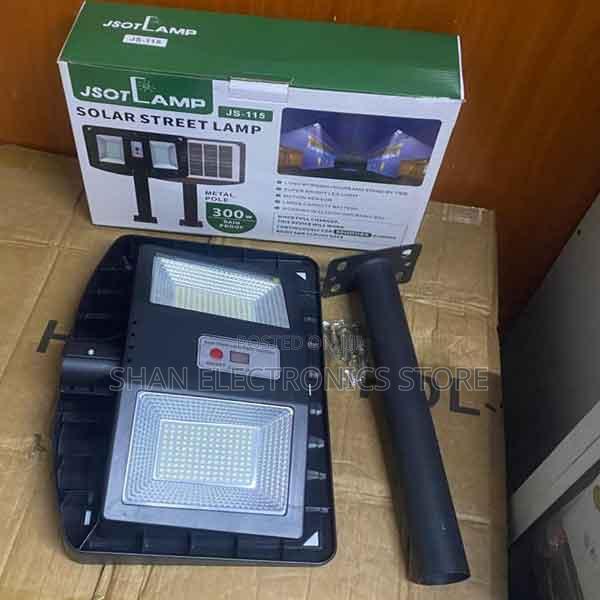 Dusk to Dawn Cclamp Cl-115 300watts Solar Street Lights Outdoor