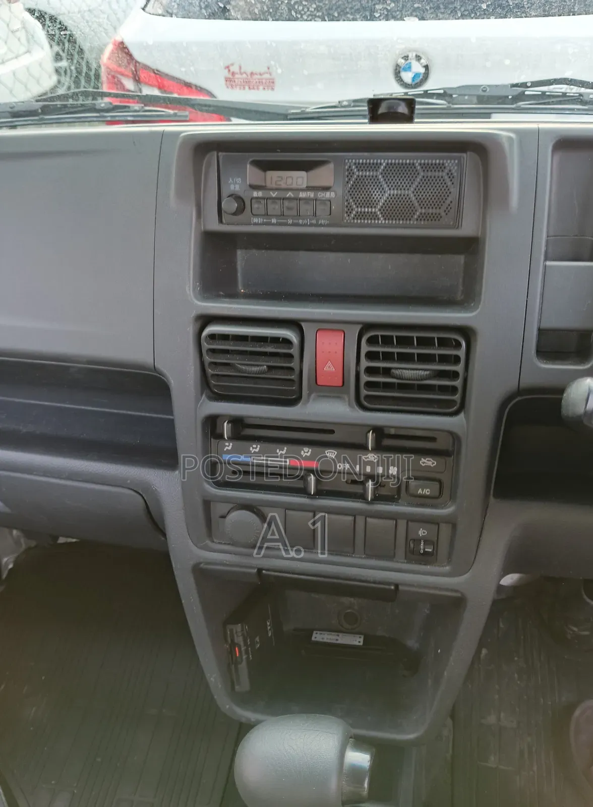 Nissan Nt 100 Truck