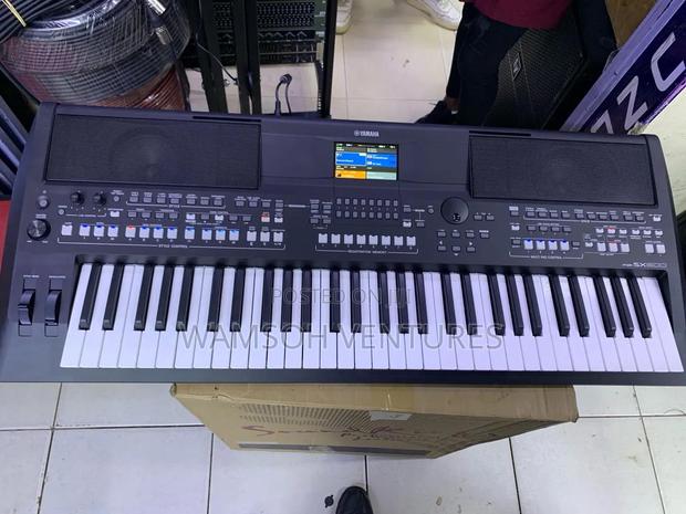 Yamaha PSR Sx600 Keyboard - main view