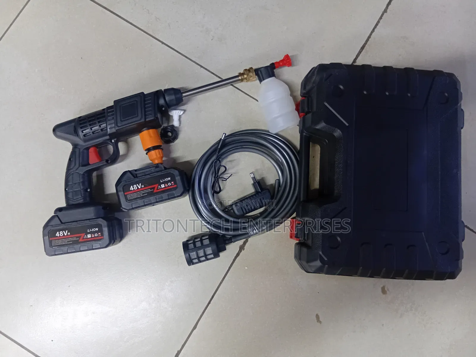 Cordless Portable 300w Pressure Washer, 6 in 1 Nozzle, 10-Cell Battery