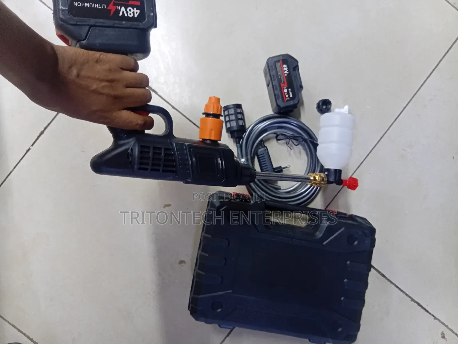 High Pressure Longlasting Cordless Car Wash Machine