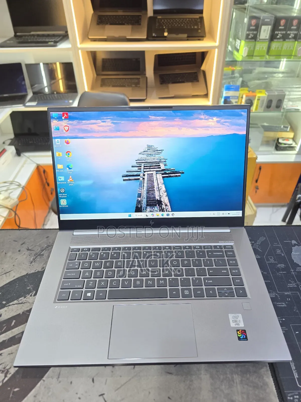 Laptop HP Zbook Studio G7 32GB Intel Core i7 SSD 1T