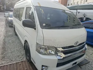 Toyota Grand HiAce 2019 White