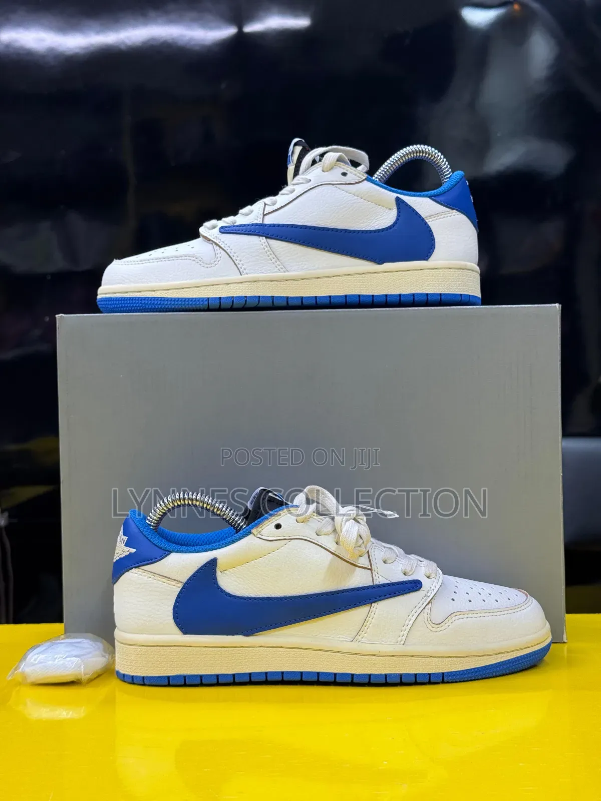 Jordan 1 Low Travis Scott Fragment