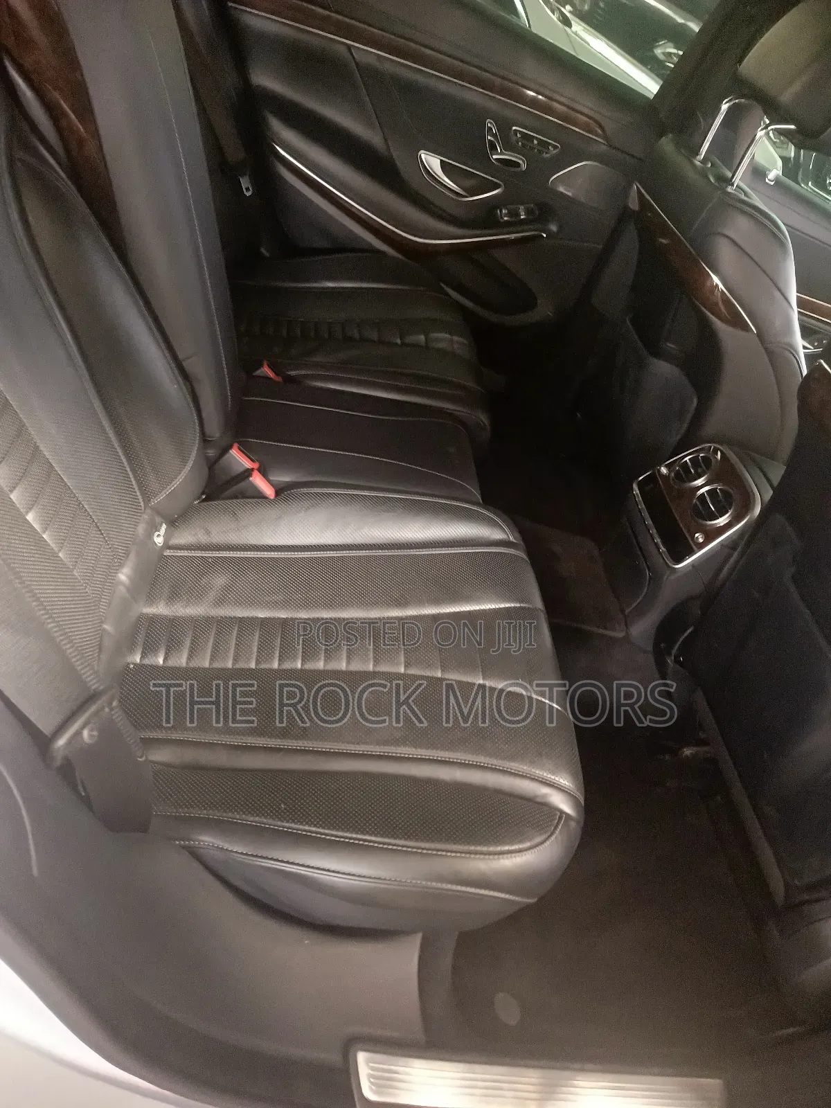 Mercedes-Benz Maybach 2023 Silver